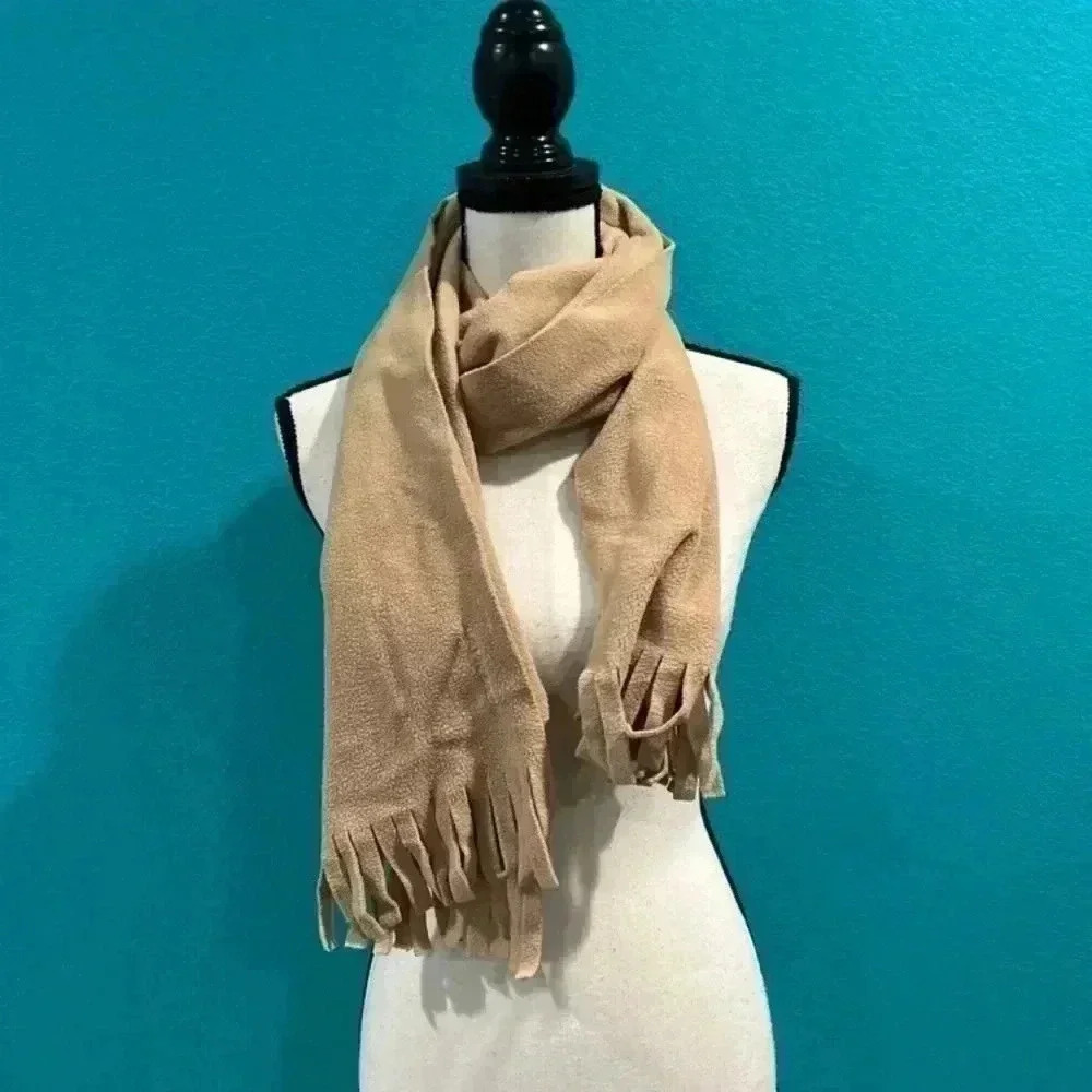Old navy beige scarf